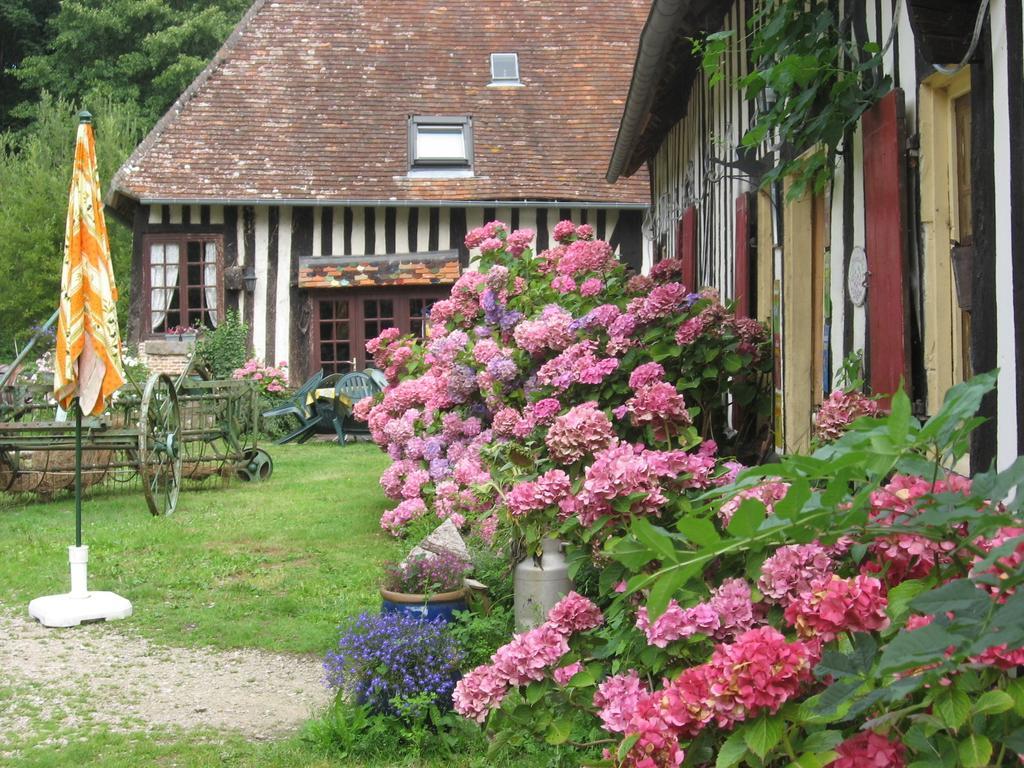 La Boursaie Bed & Breakfast Livarot-Pays-d'Auge ภายนอก รูปภาพ
