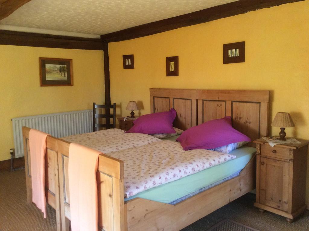 La Boursaie Bed & Breakfast Livarot-Pays-d'Auge ภายนอก รูปภาพ